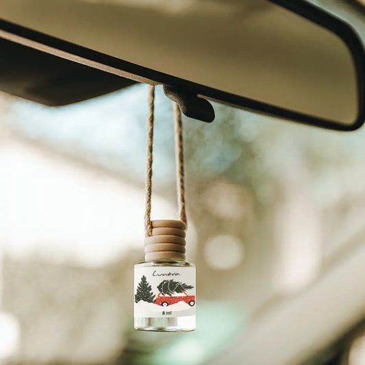 Odorizant auto Lunera agățat la oglinda retrovizoare, dop de lemn