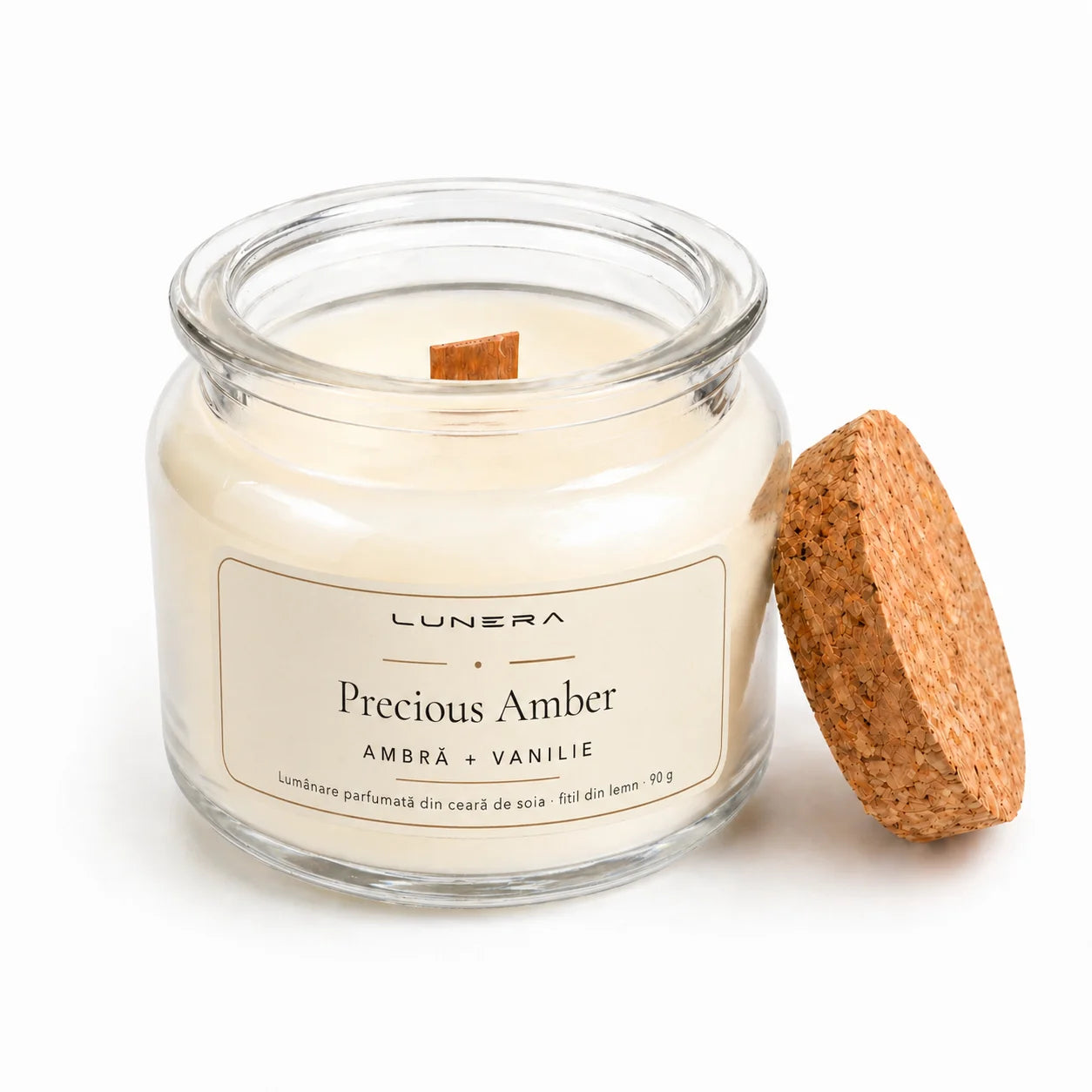 Lumânare Lunera Petite din ceară de soia, Precious Amber, cu fitil din lemn și aromă de ambră și vanilie, 90 g, transparent
