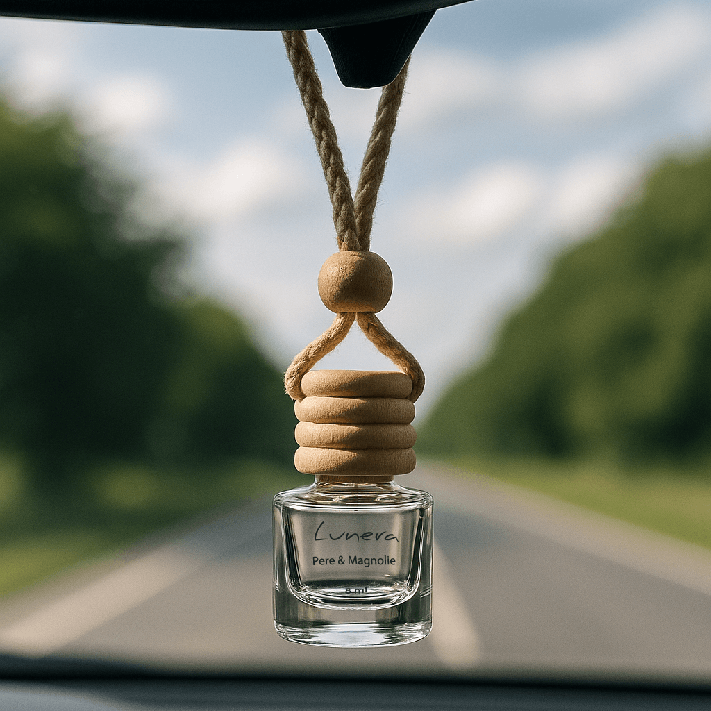 Odorizant elegant pere magnolie agățat de oglinda auto