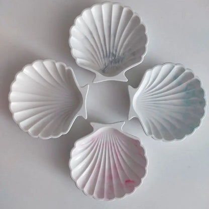 Tăviță scoică din ceramică jesmonite – 10×10 cm