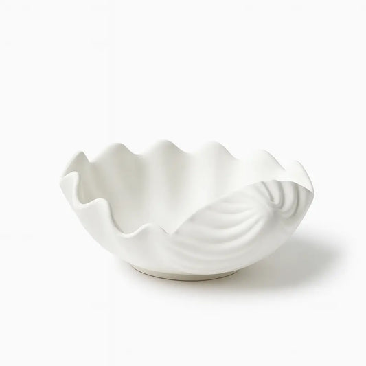 Bol decorativ scoică cu margine ondulată, ceramică jesmonite, alb mat