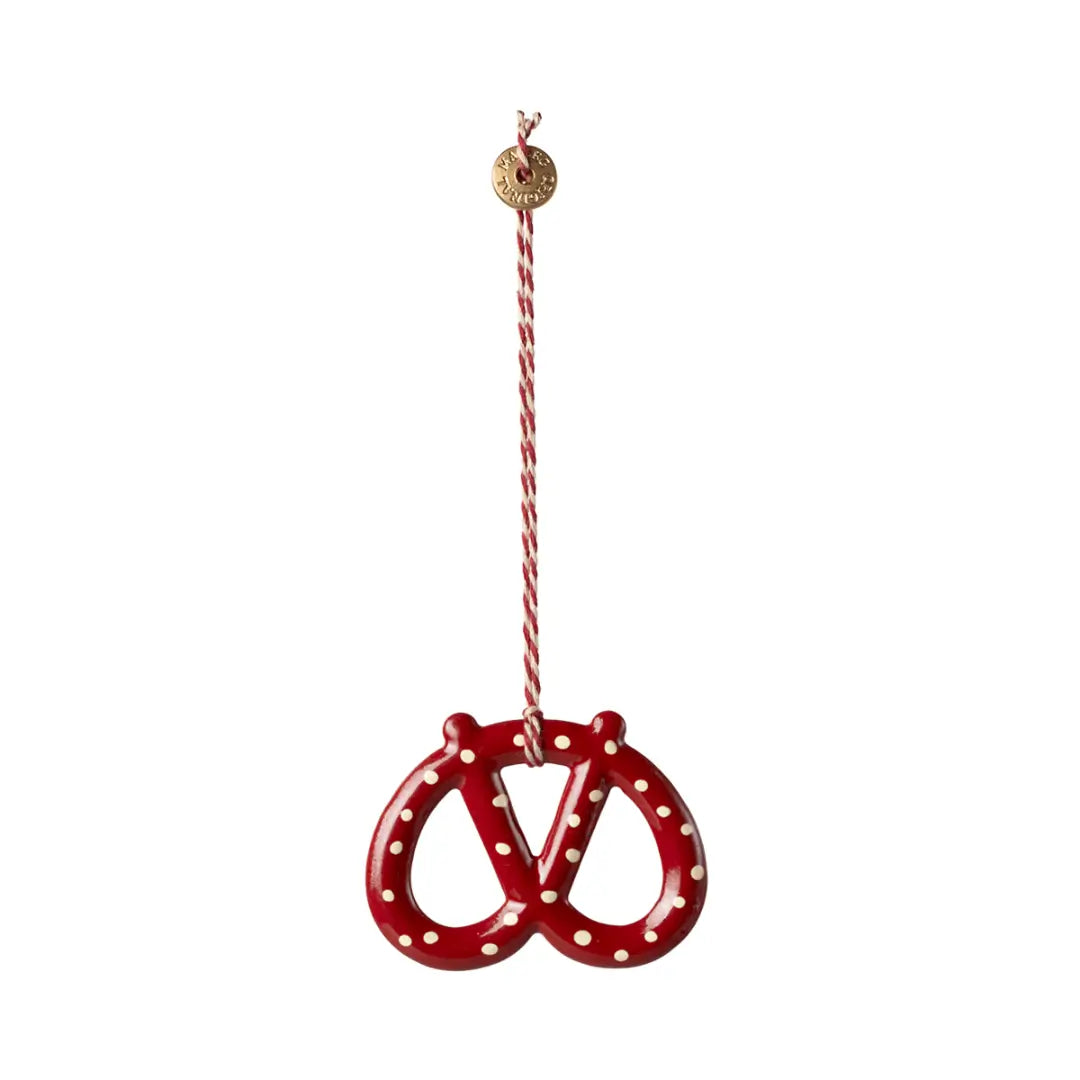 Decorațiune brad Maileg – covrig metalic glazurat, ornament de agățat