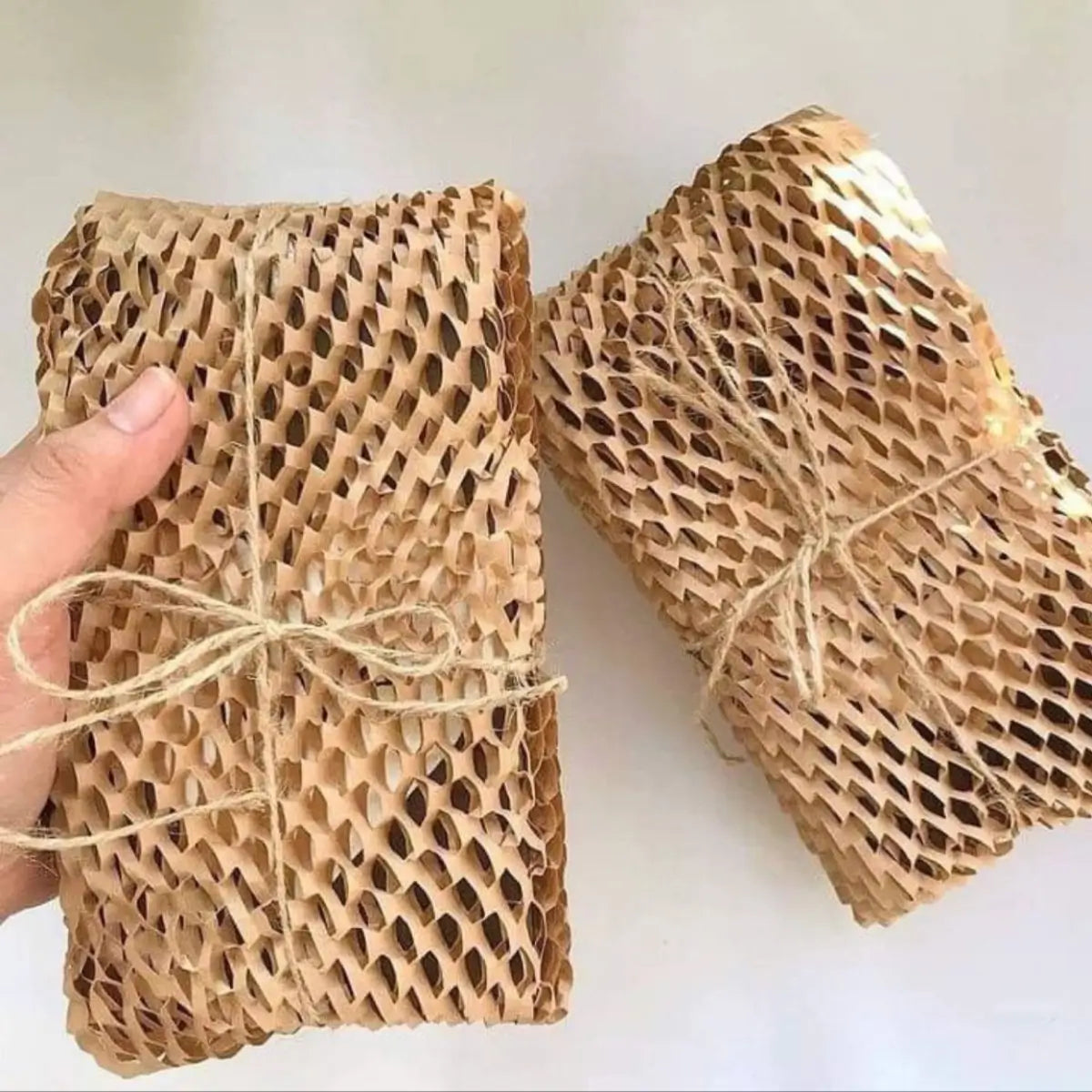 Impachetare cadou lumanari de Craciun Lunera