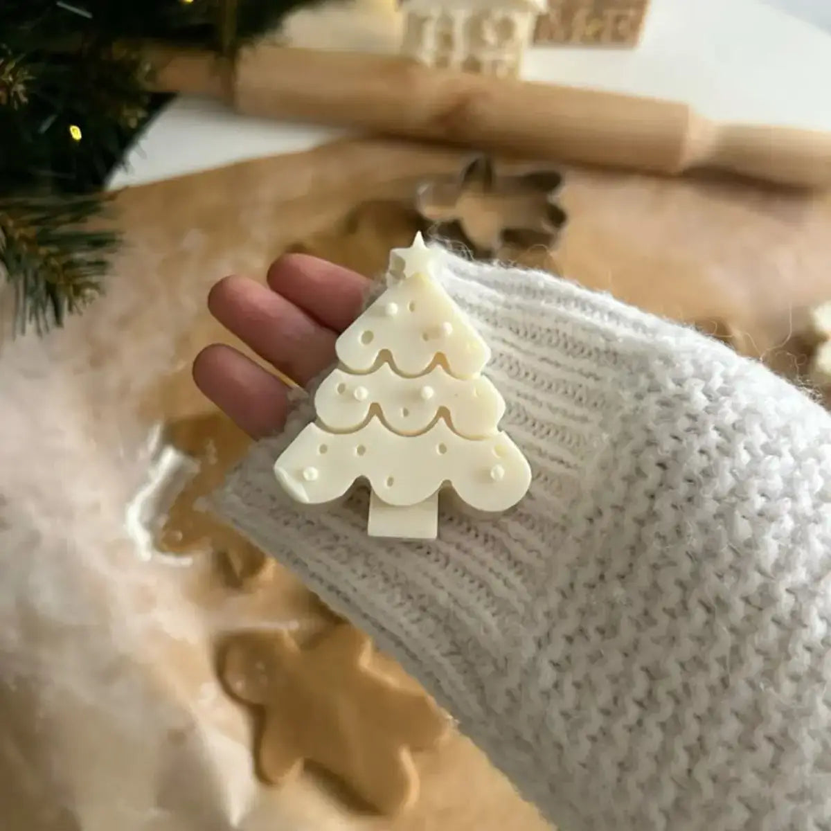 Lumânare figurativă brad, ceară de soia cu fitil din bumbac, decor Crăciun