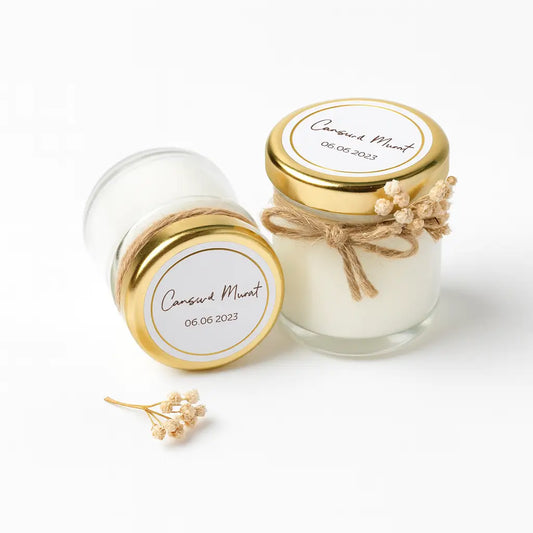 Lumânare mărturie borcănel 50 g cu capac auriu, etichetă personalizată și decor floral – Lunera