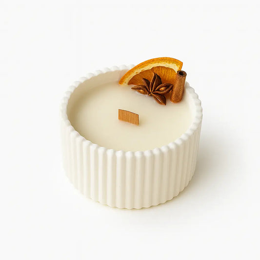 Lumânare de Crăciun din soia cu fitil din lemn în vas ceramic (jesmonite) Ø8×H4 cm, 90 g