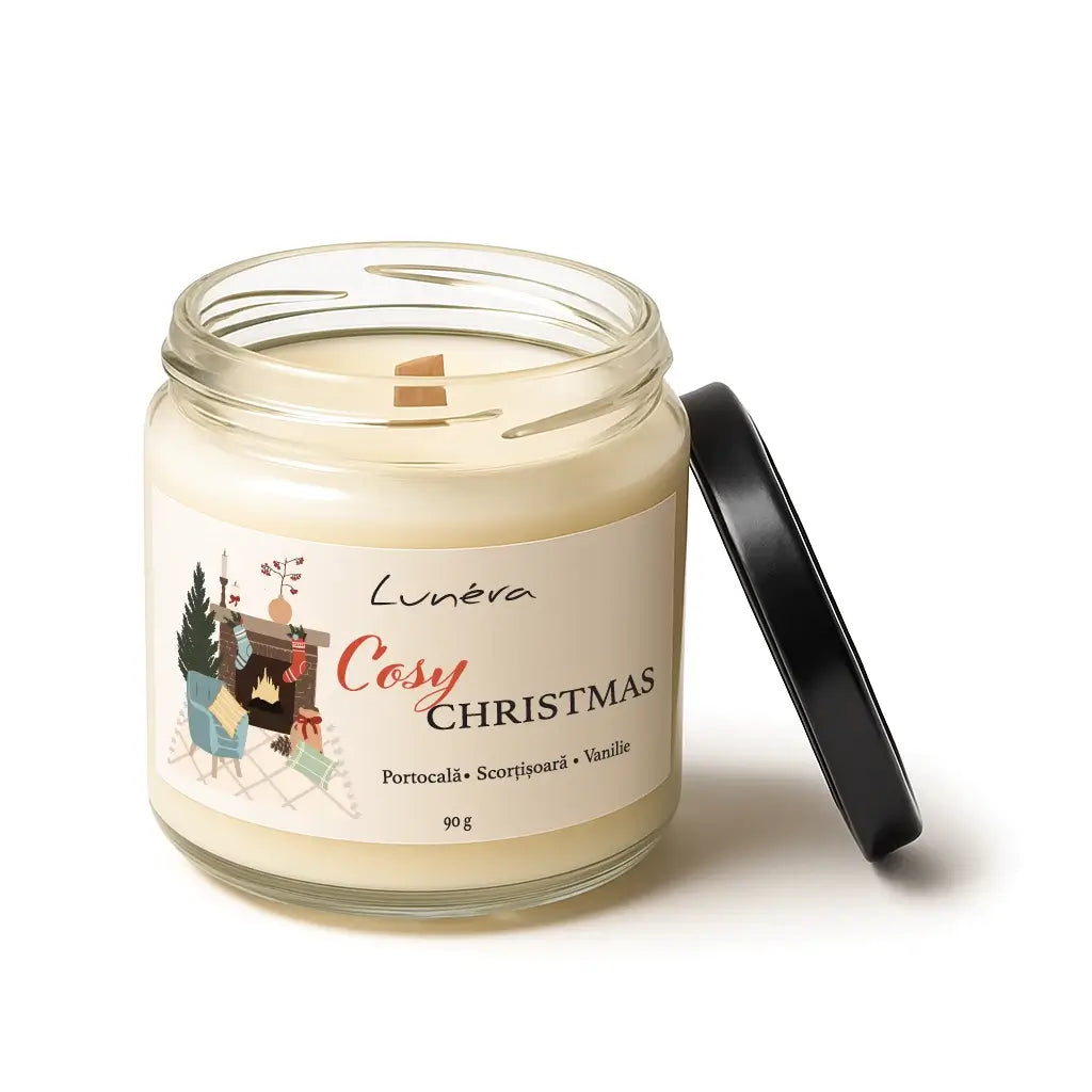 Lumânare parfumată Lunera Cosy Christmas din ceară de soia, fitil din lemn, 180 g – portocală, condimente & vanilie