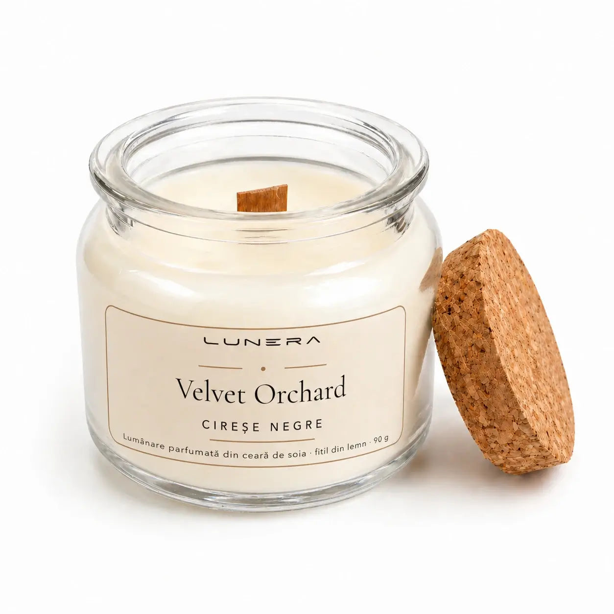 Lumânare Lunera Petite din ceară de soia, Velvet Orchard, cu fitil din lemn și aromă de cireșe negre și vanilie, 90 g, transparent