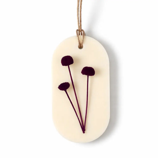 Odorizant dulap din ceară de soia 25 g, decor cu plante naturale uscate, tabletă parfumată handmade, fundal alb, snur pentru agățare