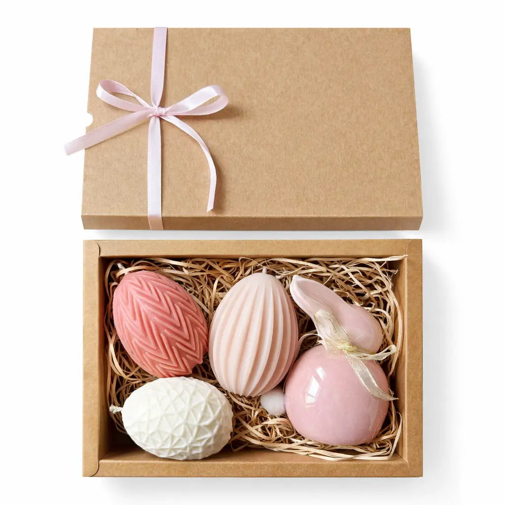 Set cadou Paște roz în cutie kraft cu 3 lumânări ou din ceară de soia și decorațiune iepuraș ceramic