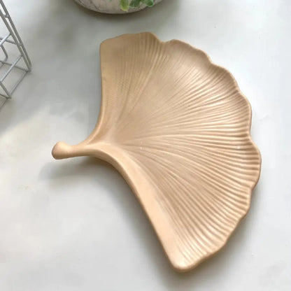 Tăviță frunză Ginkgo din ceramică jesmonite, nude